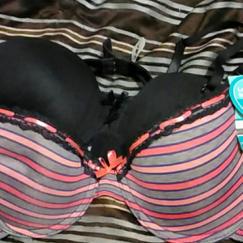 Bra - Picture 2 of 4